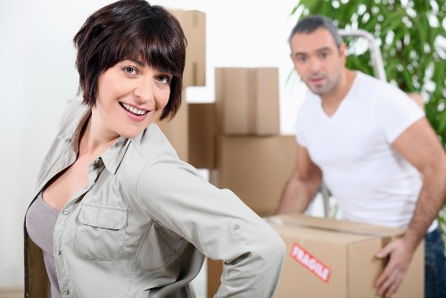Service review and issue handling for a man with van provider